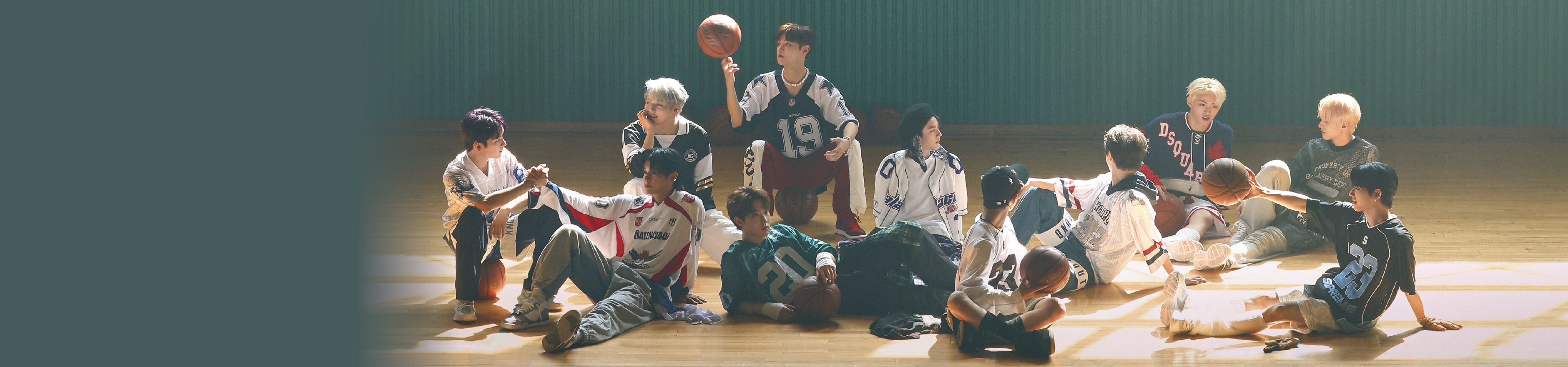 FANTASY BOYS (판타지 보이즈) 배너