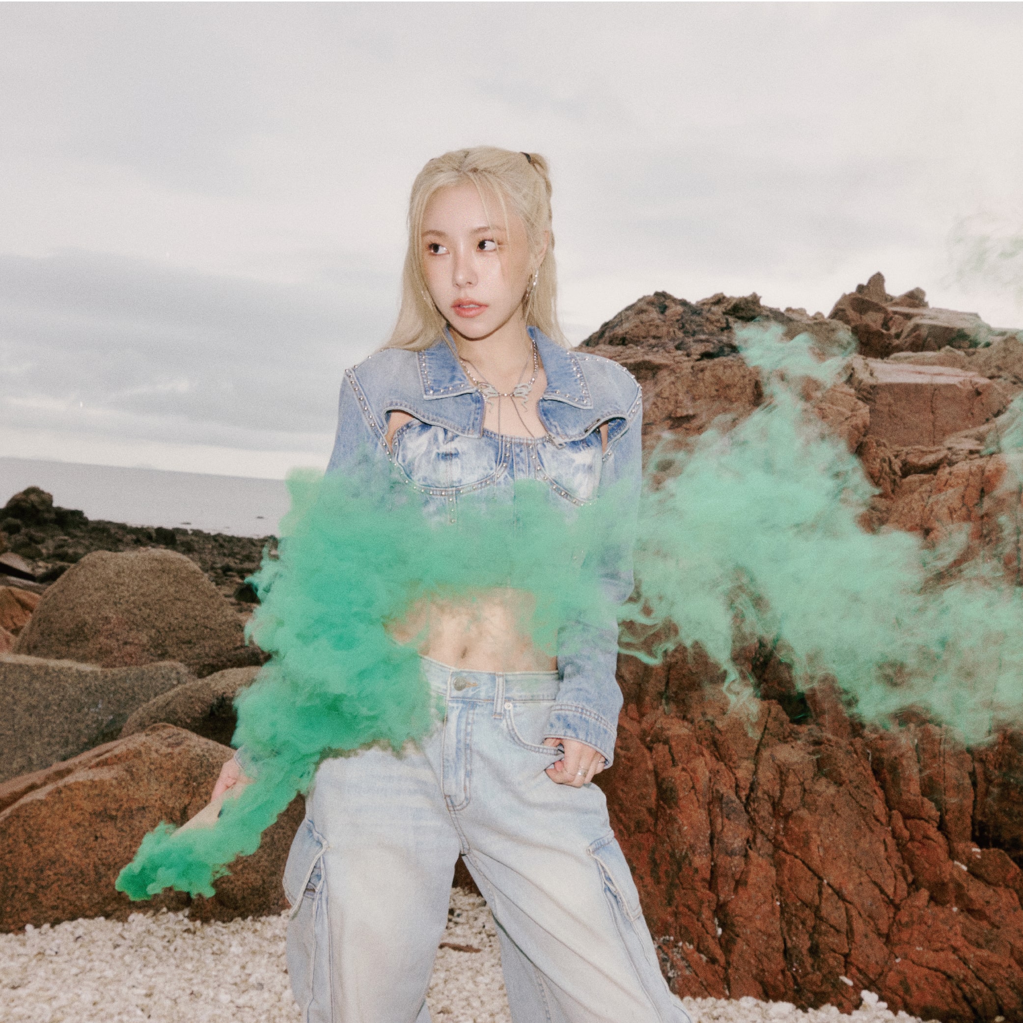 휘인 (WHEEIN) 프로필