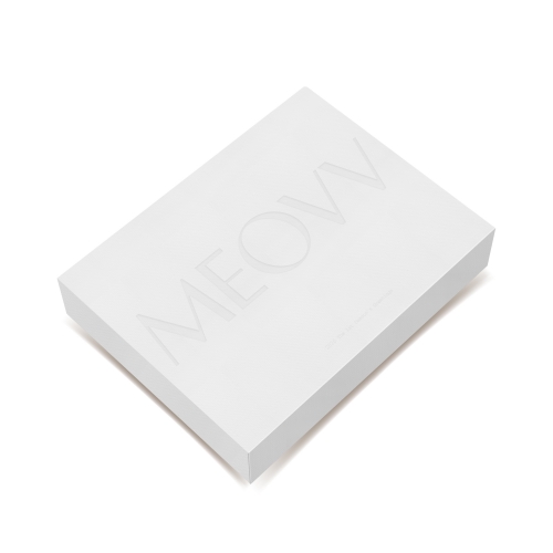 MEOVV(미야오) The 1st Season’s Greetings "MEOVV"